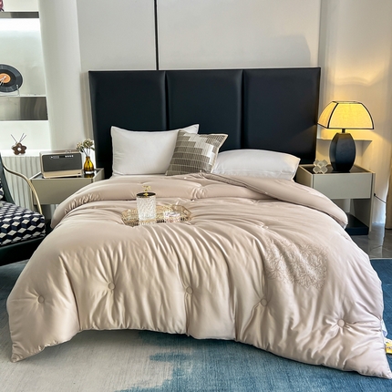 91家纺网 家纺一手货源 找家纺 桂雅居 2023新款萝琳微醺鲜豆被 古杏