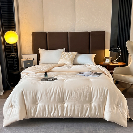 91家纺网 家纺一手货源 找家纺 桂雅居 2023新款茹伊提花再生鲜豆被 微米