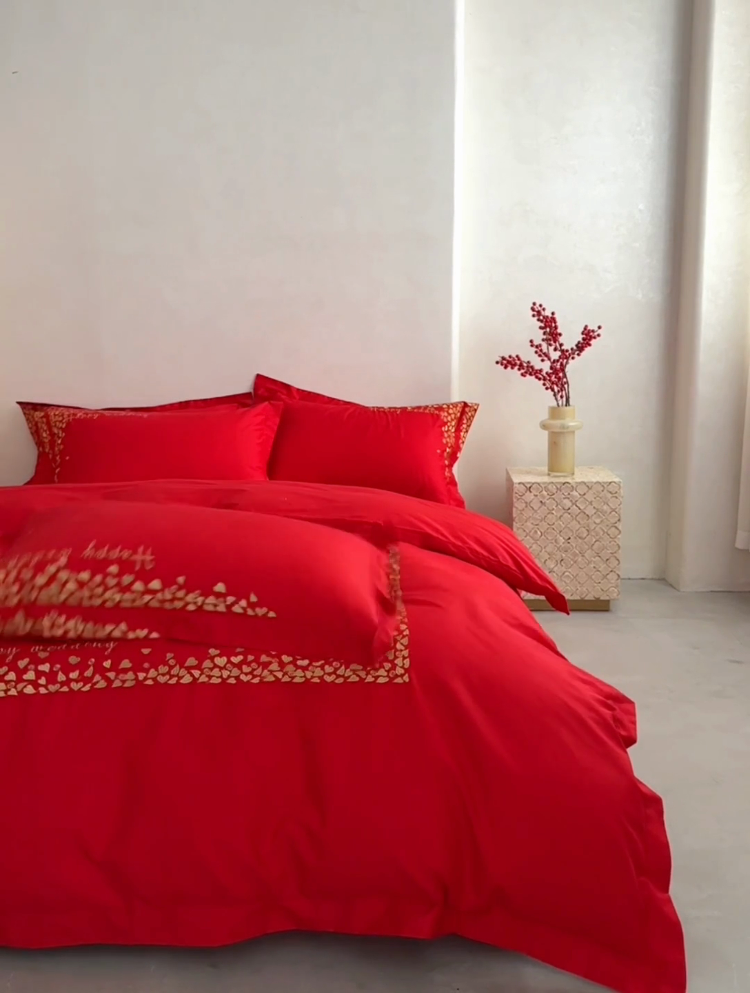 91家纺网 家纺一手货源 找家纺 （总）千朵森 2024新款新疆长绒棉婚庆刺绣四件套-（花嫁）