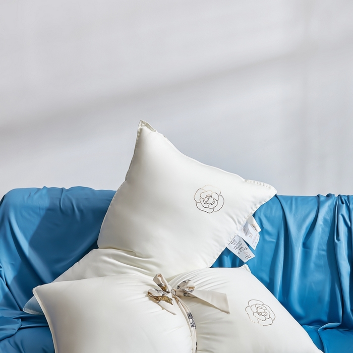 91家纺网 家纺一手货源 找家纺 拾光枕芯 2023新款天丝山茶花枕芯 白色