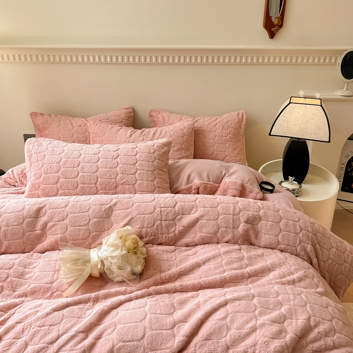 91家纺网 家纺一手货源 找家纺 慕尚家纺 2025新款280g兔毛绒四件套-洛卡 洛卡-粉