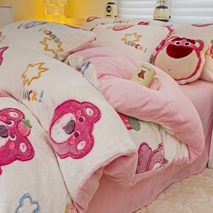 91家纺网 家纺一手货源 找家纺 逸尚阁 2023新款雪花绒牛奶绒印花四件套（包含买家秀） 草莓小熊