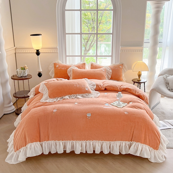 91家纺网 家纺一手货源 找家纺 可以家居 2023新款牛奶绒绣花花边款四件套玫瑰庄园 爱玛橙