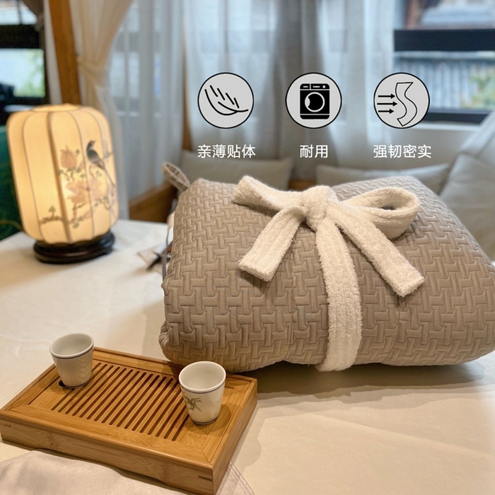 91家纺网 家纺一手货源 找家纺 拾光枕芯 2023新款韩国绒水洗枕灰白两色枕芯 灰色