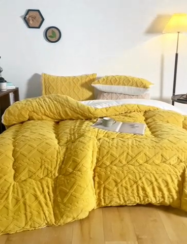91家纺网 家纺一手货源 找家纺 雅蔓依 2025新款塔芙绒羊羔绒冬被被子被芯 柠檬黄