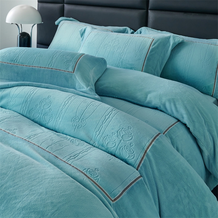 91家纺网 家纺一手货源 找家纺 榻尚家居 2023新款秋冬暖绒Queen系列-玫瑰花园 松石绿