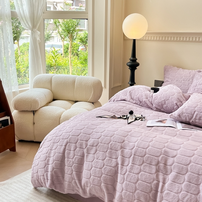 91家纺网 家纺一手货源 找家纺 慕尚家纺 2025新款280g兔毛绒四件套-洛卡 洛卡-风铃紫