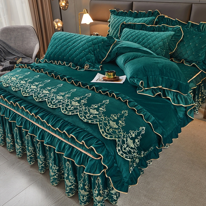 91家纺网 家纺一手货源 找家纺 罗艺轩 2024新款欧洲风情宝宝绒可拆卸夹棉床裙四件套 橄榄绿