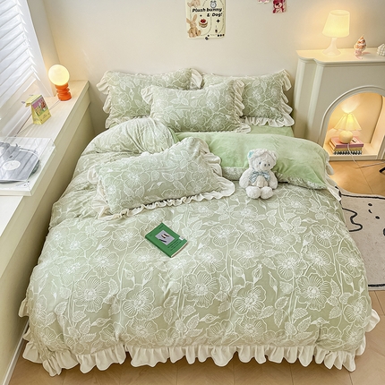 91家纺网 家纺一手货源 找家纺 （总）琪格格 2024新款暖绒蓄热全消光雕花绒花边四件套-雕花绒花边