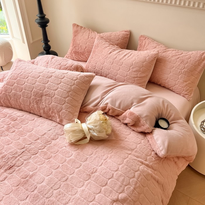 91家纺网 家纺一手货源 找家纺 慕尚家纺 2025新款280g兔毛绒四件套-洛卡 洛卡-粉