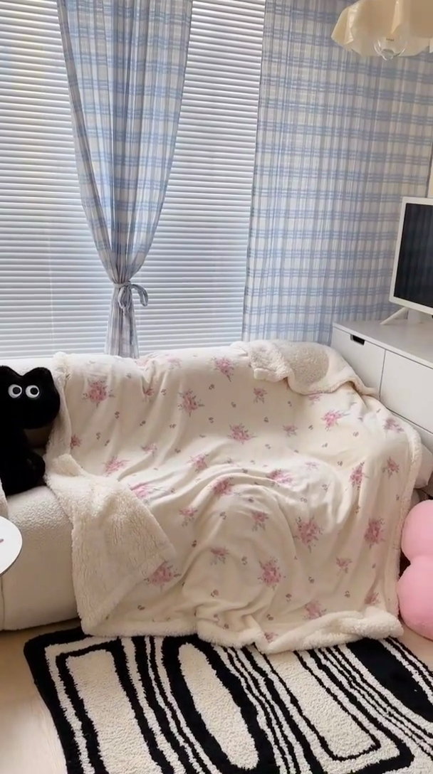 91家纺网 家纺一手货源 找家纺 昔可家纺 2023新款ins风牛奶绒羊羔绒印花毛毯（风格二） 午后茶花