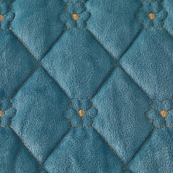 91家纺网 家纺一手货源 找家纺 罗艺轩 2024新款欧洲风情宝宝绒可拆卸夹棉床裙四件套 绅士蓝