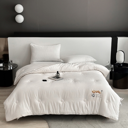 91家纺网 家纺一手货源 找家纺 （总）头等舱 2023新款全棉贡缎提花A类20大豆抗菌秋冬被（含子母被）