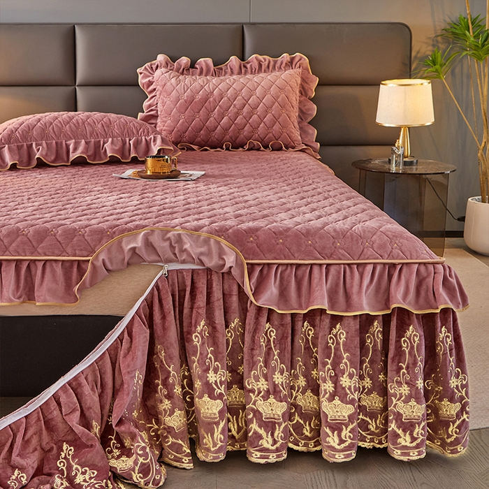 91家纺网 家纺一手货源 找家纺 罗艺轩 2024新款欧洲风情宝宝绒可拆卸夹棉床裙四件套 豆沙粉