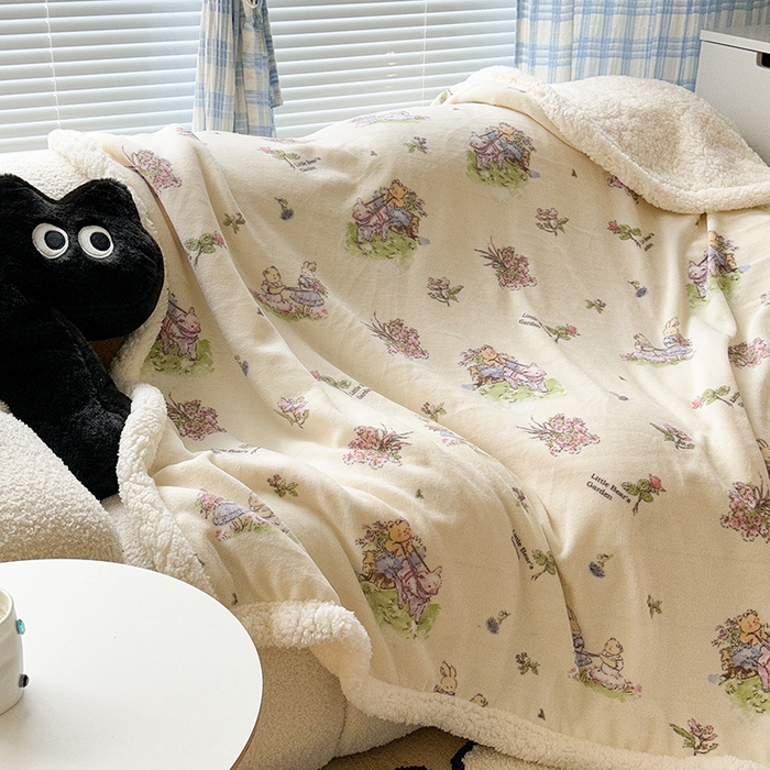 91家纺网 家纺一手货源 找家纺 昔可家纺 2023新款ins风牛奶绒羊羔绒印花毛毯（风格二） 小熊花园