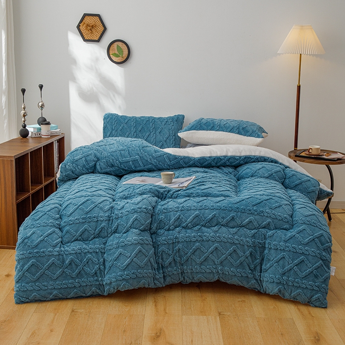 91家纺网 家纺一手货源 找家纺 雅蔓依 2025新款塔芙绒羊羔绒冬被被子被芯 宝石蓝