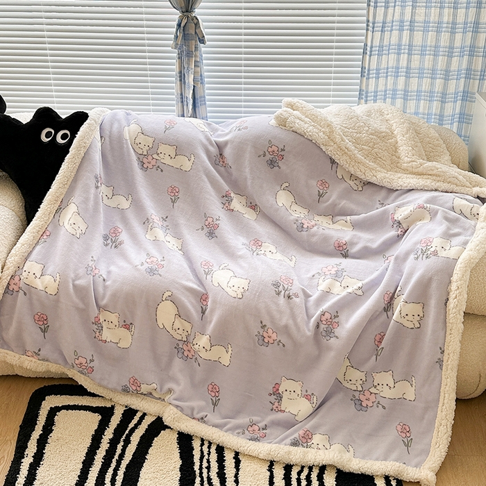 91家纺网 家纺一手货源 找家纺 昔可家纺 2023新款ins风牛奶绒羊羔绒印花毛毯（风格二） 花花小猫咪