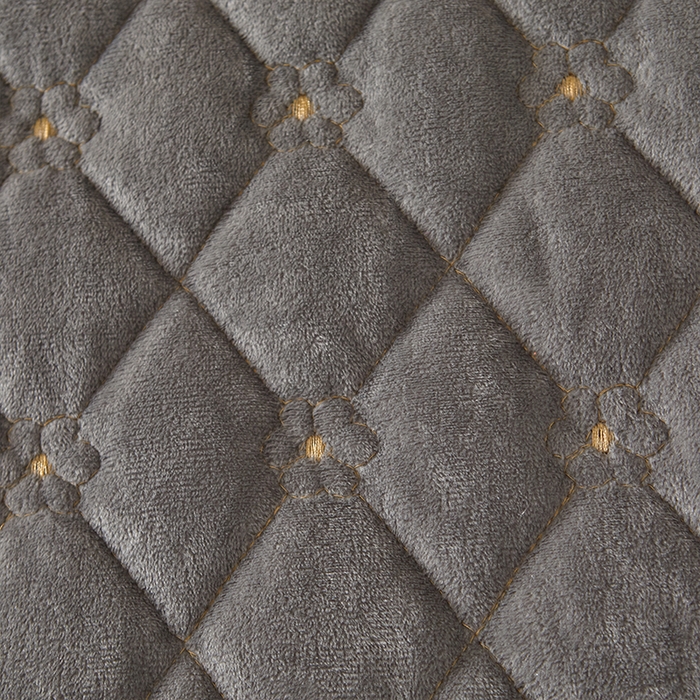 91家纺网 家纺一手货源 找家纺 罗艺轩 2024新款欧洲风情宝宝绒可拆卸夹棉床裙三件套 高级灰