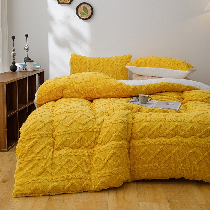 91家纺网 家纺一手货源 找家纺 雅蔓依 2025新款塔芙绒羊羔绒冬被被子被芯 柠檬黄