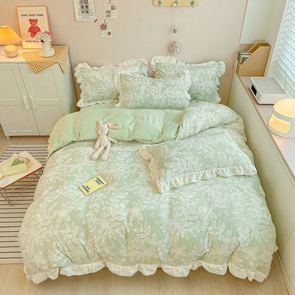 91家纺网 家纺一手货源 找家纺 （总）琪格格 2024新款暖绒蓄热全消光雕花绒花边四件套-雕花绒花边