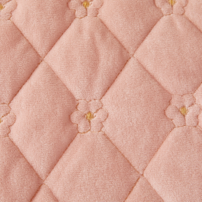 91家纺网 家纺一手货源 找家纺 罗艺轩 2024新款花季宝宝绒全套夹棉絎缝加厚系列床裙三件套 美人玉