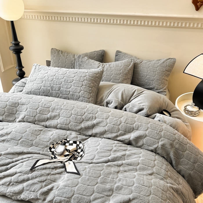 91家纺网 家纺一手货源 找家纺 慕尚家纺 2025新款280g兔毛绒四件套-洛卡 洛卡银灰