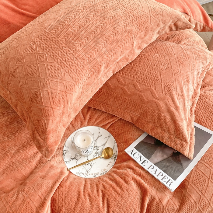 91家纺网 家纺一手货源 找家纺 寐居家纺 2023年高克重烂花牛奶绒四件套 韩式烂花-橘色