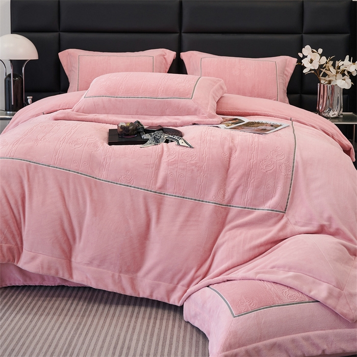 91家纺网 家纺一手货源 找家纺 榻尚家居 2023新款秋冬暖绒Queen系列-玫瑰花园 温柔粉