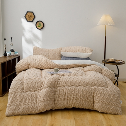 91家纺网 家纺一手货源 找家纺 （总）雅蔓依 2025新款塔芙绒羊羔绒冬被被子被芯