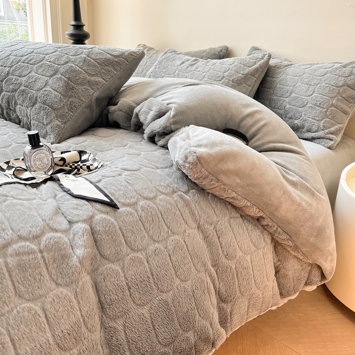 91家纺网 家纺一手货源 找家纺 慕尚家纺 2025新款280g兔毛绒四件套-洛卡 洛卡银灰