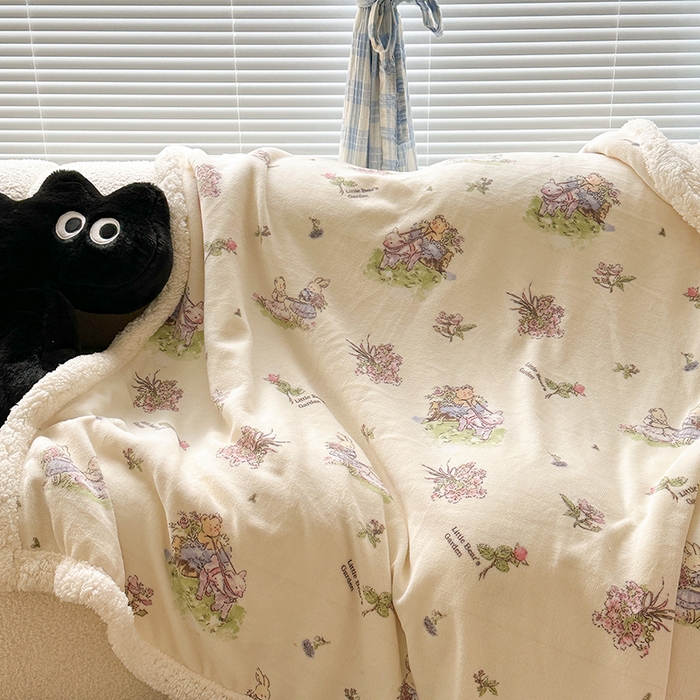 91家纺网 家纺一手货源 找家纺 昔可家纺 2023新款ins风牛奶绒羊羔绒印花毛毯（风格二） 小熊花园