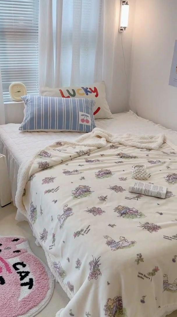 91家纺网 家纺一手货源 找家纺 昔可家纺 2023新款ins风牛奶绒羊羔绒印花毛毯（风格一） 小熊花园