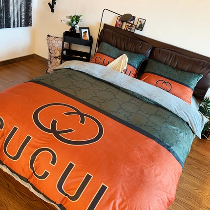 91家纺网 家纺一手货源 找家纺 色鬼 2023新款潮牌印花牛奶绒四件套直播 橘朵