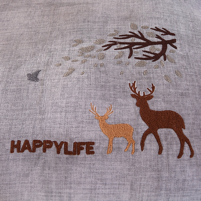 91家纺网 家纺一手货源 找家纺 代芙家纺 2023秋冬新品全消光8.5斤牛奶绒加厚保暖毛巾绣四件套 小鹿-浅灰