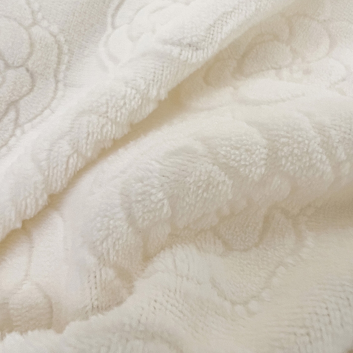 91家纺网 家纺一手货源 找家纺 寐居家纺 2023年高克重烂花牛奶绒四件套 韩式玫瑰-米白