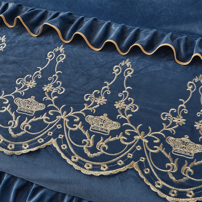 91家纺网 家纺一手货源 找家纺 罗艺轩 2024新款欧洲风情宝宝绒可拆卸夹棉床裙四件套 宝石蓝