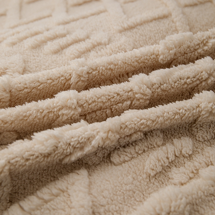 91家纺网 家纺一手货源 找家纺 雅蔓依 2025新款塔芙绒羊羔绒冬被被子被芯 卡其色