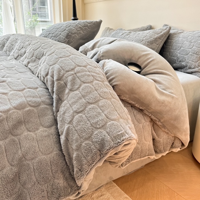 91家纺网 家纺一手货源 找家纺 慕尚家纺 2025新款280g兔毛绒四件套-洛卡 洛卡银灰