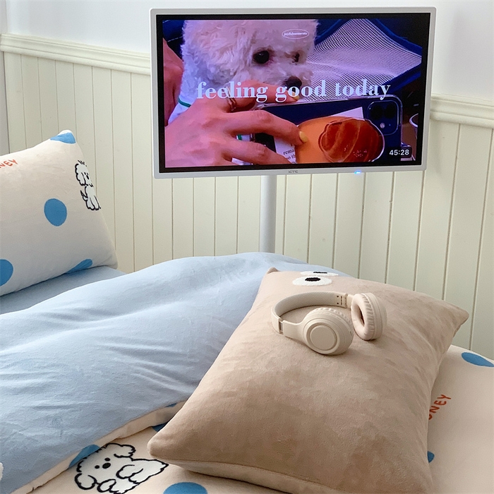 91家纺网 家纺一手货源 找家纺 星期八 2023新款210g双面牛奶绒印花四件套 波点狗狗