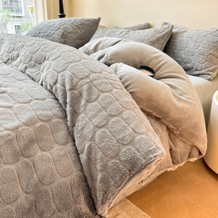 91家纺网 家纺一手货源 找家纺 慕尚家纺 2025新款280g兔毛绒四件套-洛卡 洛卡银灰