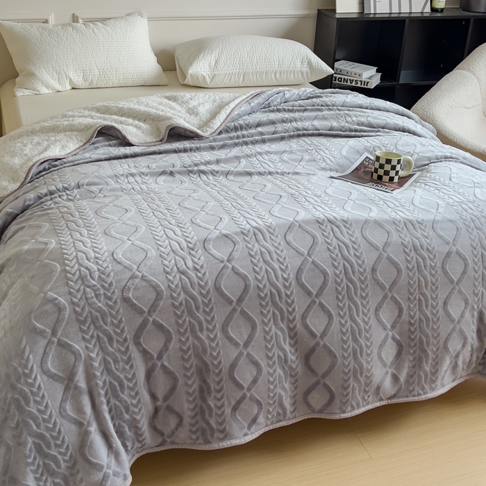 91家纺网 家纺一手货源 找家纺 宜家坊新款秋冬高克重法莱绒羊羔绒立体剪花纯色多功能毛毯 烟灰蓝