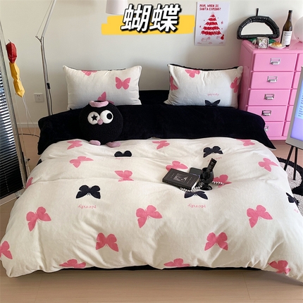 91家纺网 家纺一手货源 找家纺 星期八 2023新款210g双面牛奶绒印花四件套 蝴蝶