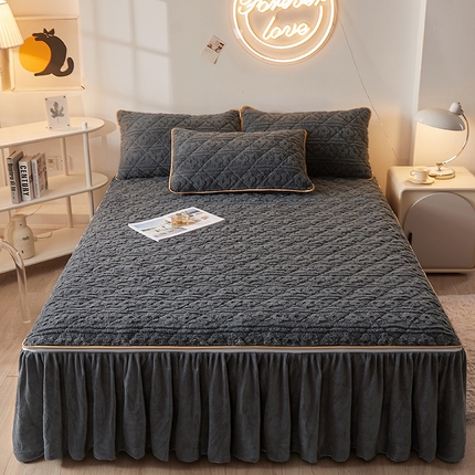 91家纺网 家纺一手货源 找家纺 （总）恋尚 2023新款塔芙绒床裙可脱卸款