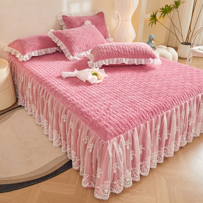 91家纺网 家纺一手货源 找家纺 虹星家纺 2023新款牛奶绒夹棉床裙套件清新系列-床裙款单床裙  清新-萝莉豆沙