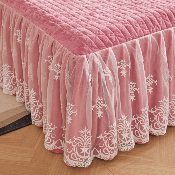 91家纺网 家纺一手货源 找家纺 虹星家纺 2023新款牛奶绒夹棉床裙套件清新系列-床裙款单床裙  清新-萝莉豆沙