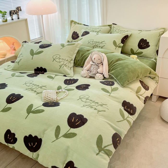 91家纺网 家纺一手货源 找家纺 寐居家纺 2023新款小清新牛奶绒印花四件套 花漫绿