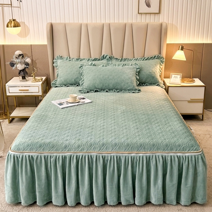 91家纺网 家纺一手货源 找家纺 （总）恋尚 2023新款加厚高克重蜜桃绒床笠式床裙可脱卸