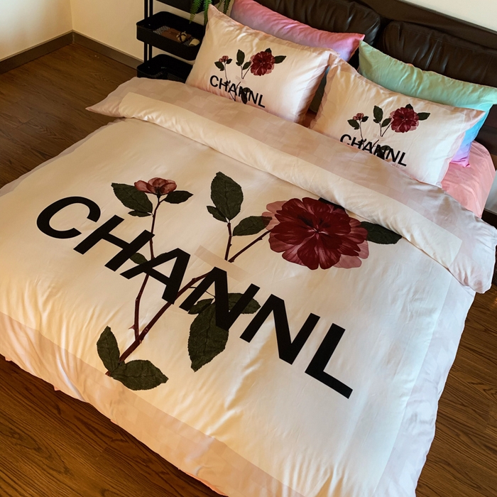 91家纺网 家纺一手货源 找家纺 花沐 2023新款ab版纯棉数码四件套 一只花芽