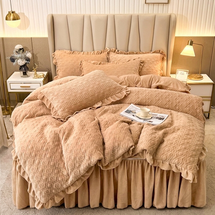 91家纺网 家纺一手货源 找家纺 （总）恋尚 2023新款加厚高克重蜜桃绒床笠式床裙四件套可脱卸四件套