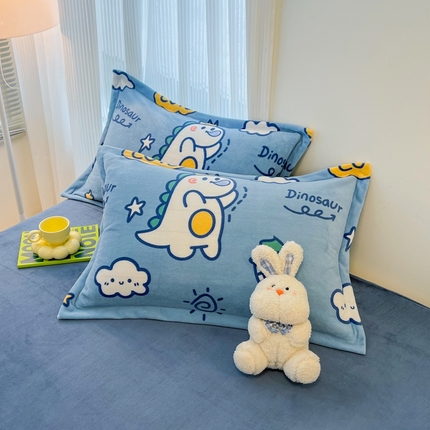 91家纺网 家纺一手货源 找家纺 （总）寐居家纺 2023新款小清新牛奶绒印花枕套